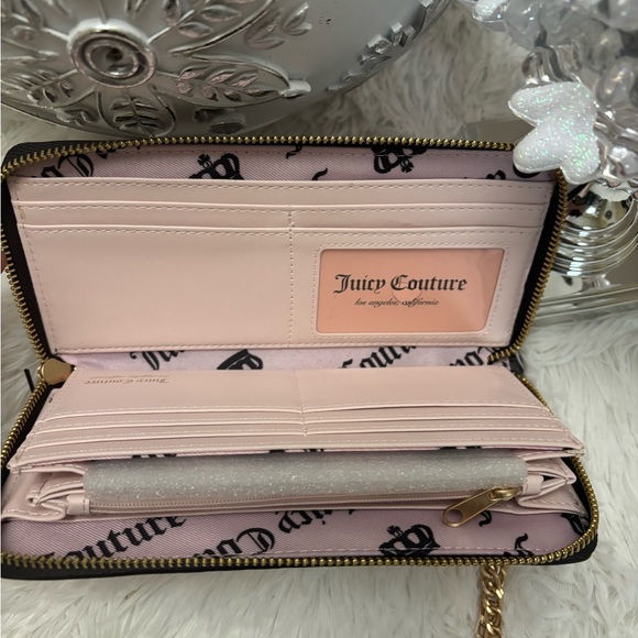 Juicy Couture NWT pink Blush Wallet with Gold Chain - Picture 4 of 9